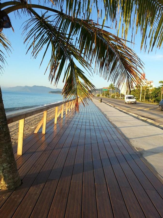 Апартаменты Vista Lateral Mar Massaguacu Карагуататуба Экстерьер фото